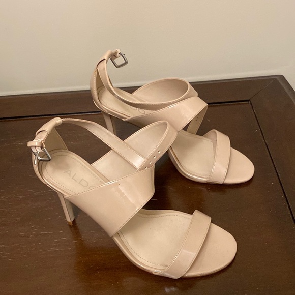 Aldo Heels, Beige, Size 8 - Picture 1 of 3